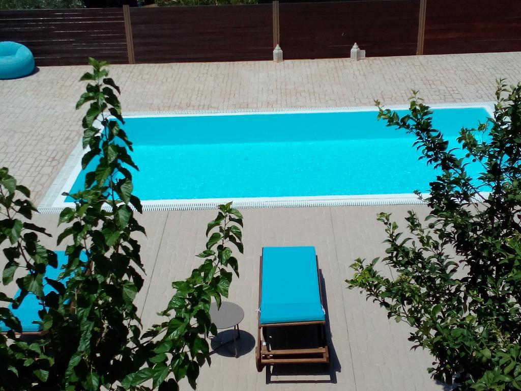 House Veggera - Private Swimming Pool Pensionat Pombia Exteriör bild